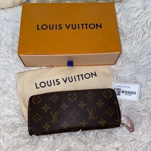 Reselling Authentic Louis Vuitton Clemence Wallet
